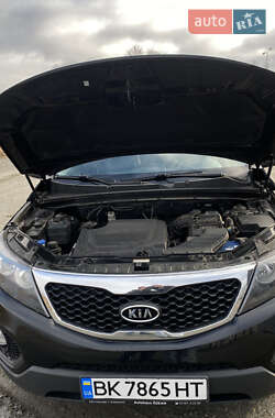 Внедорожник / Кроссовер Kia Sorento 2011 в 
