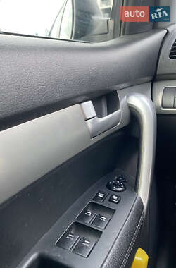 Внедорожник / Кроссовер Kia Sorento 2011 в 
