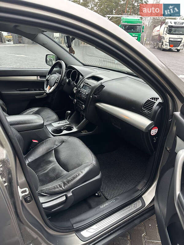 Позашляховик / Кросовер Kia Sorento 2010 в Маневичах