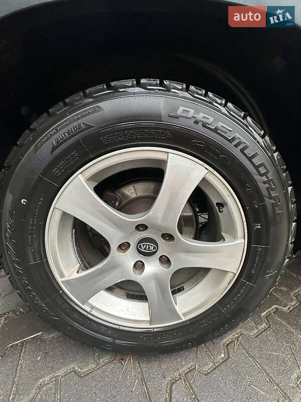 Позашляховик / Кросовер Kia Sorento 2010 в Маневичах