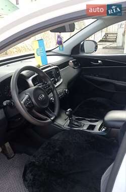 Внедорожник / Кроссовер Kia Sorento 2016 в 