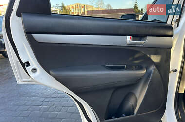 Внедорожник / Кроссовер Kia Sorento 2013 в 