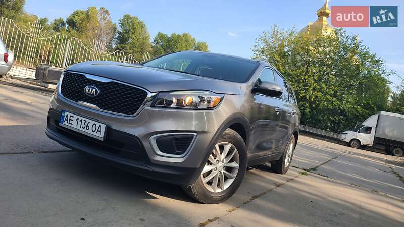 Позашляховик / Кросовер Kia Sorento 2015 в Дніпрі