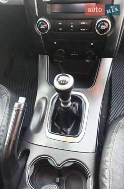 Внедорожник / Кроссовер Kia Sorento 2012 в 