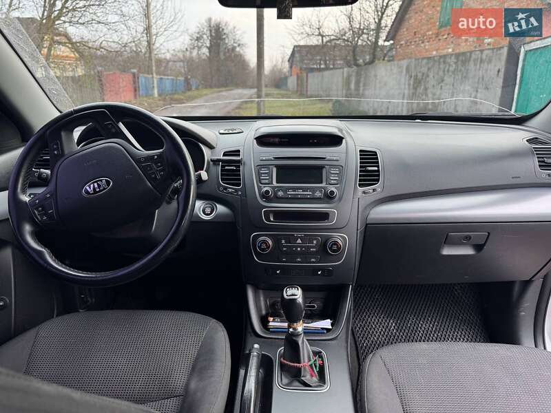Внедорожник / Кроссовер Kia Sorento 2013 в Ромнах