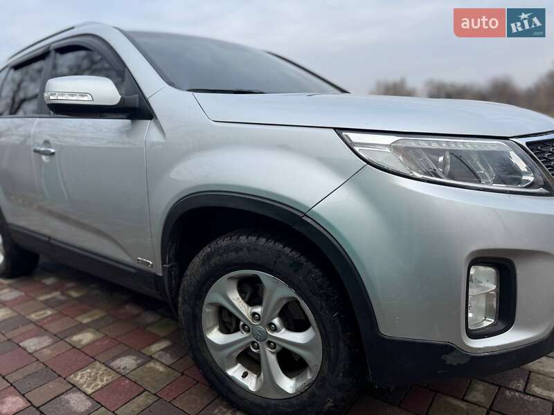 Внедорожник / Кроссовер Kia Sorento 2013 в Ромнах