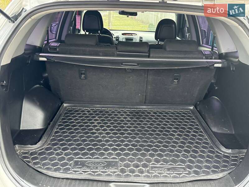 Внедорожник / Кроссовер Kia Sorento 2013 в Ромнах