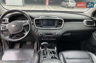 Позашляховик / Кросовер Kia Sorento 2017 в 