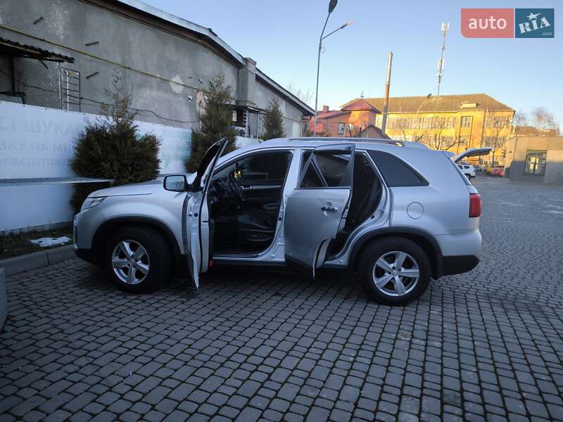 Внедорожник / Кроссовер Kia Sorento 2013 в Ивано-Франковске