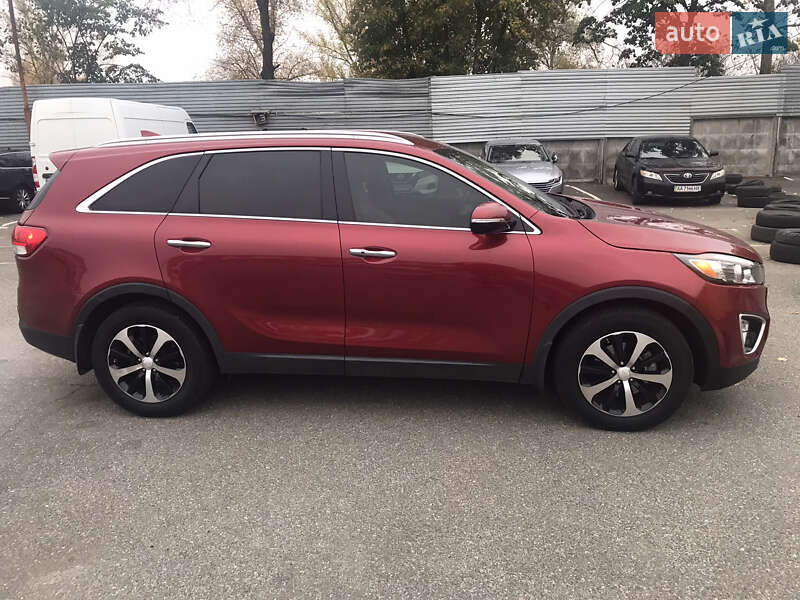 Внедорожник / Кроссовер Kia Sorento 2016 в 