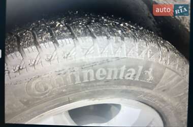 Внедорожник / Кроссовер Kia Sorento 2004 в 
