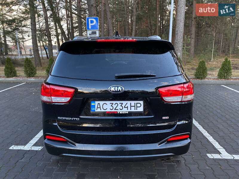 Внедорожник / Кроссовер Kia Sorento 2015 в Луцке
