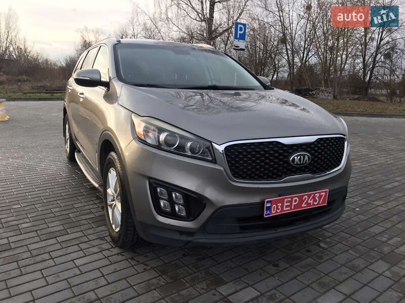 Внедорожник / Кроссовер Kia Sorento 2016 в Червонограде