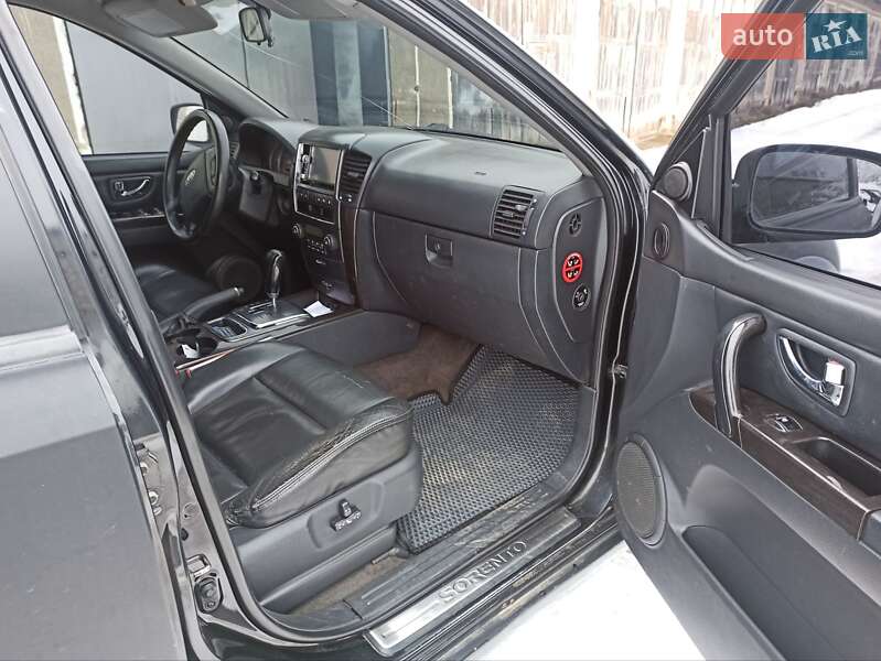 Позашляховик / Кросовер Kia Sorento 2006 в Сторожинці