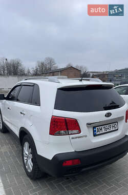 Позашляховик / Кросовер Kia Sorento 2010 в Житомирі