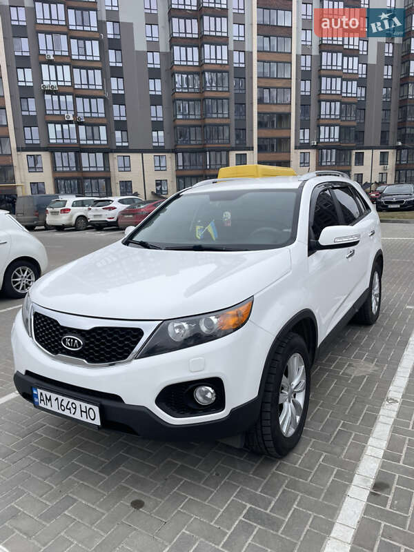 Позашляховик / Кросовер Kia Sorento 2010 в Житомирі