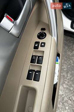 Внедорожник / Кроссовер Kia Sorento 2010 в 