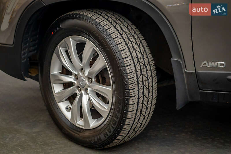 Позашляховик / Кросовер Kia Sorento 2012 в Києві