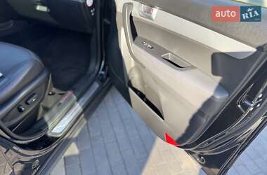 Внедорожник / Кроссовер Kia Sorento 2014 в 