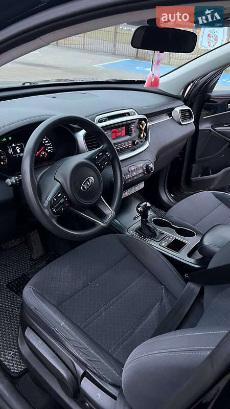 Позашляховик / Кросовер Kia Sorento 2016 в Луцьку