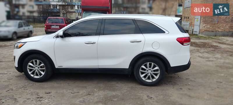 Внедорожник / Кроссовер Kia Sorento 2015 в Киеве