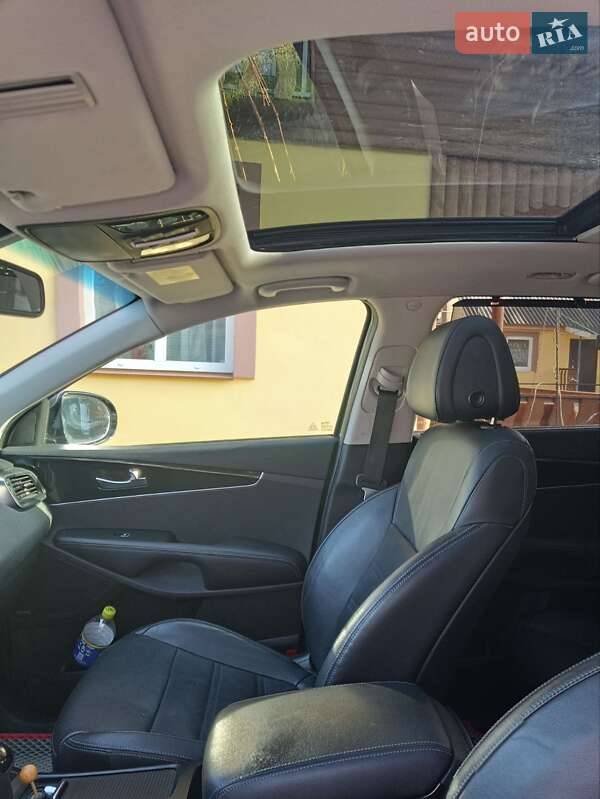 Позашляховик / Кросовер Kia Sorento 2016 в Володимирі