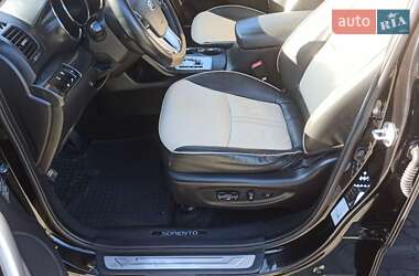 Внедорожник / Кроссовер Kia Sorento 2010 в 