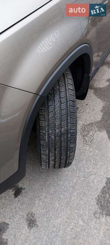 Внедорожник / Кроссовер Kia Sorento 2014 в Ковеле