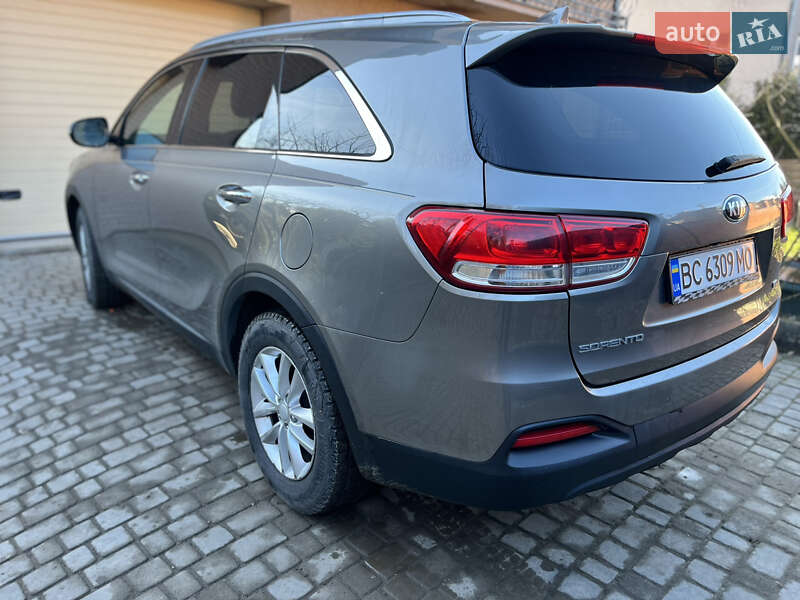 Внедорожник / Кроссовер Kia Sorento 2015 в Львове фото 5 Внедорожник / Кроссовер Kia Sorento 2015 в Львове