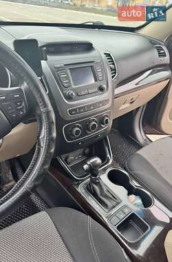 Внедорожник / Кроссовер Kia Sorento 2014 в 