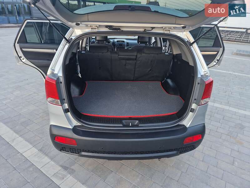 Внедорожник / Кроссовер Kia Sorento 2010 в Каменец-Подольском фото 4 Внедорожник / Кроссовер Kia Sorento 2010 в Каменец-Подольском