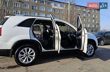 Внедорожник / Кроссовер Kia Sorento 2012 в 