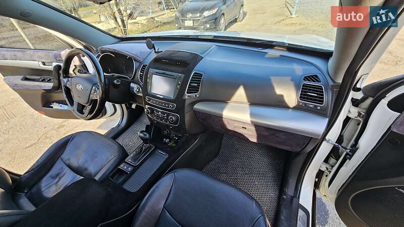 Внедорожник / Кроссовер Kia Sorento 2012 в Днепре