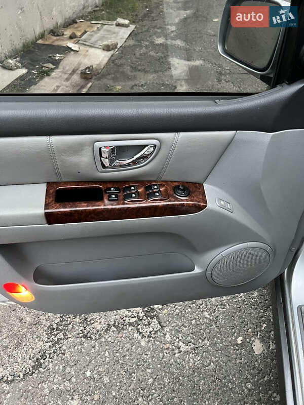 Позашляховик / Кросовер Kia Sorento 2004 в Києві