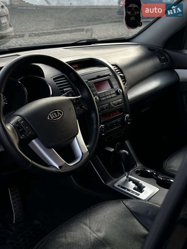 Внедорожник / Кроссовер Kia Sorento 2010 в Луцке