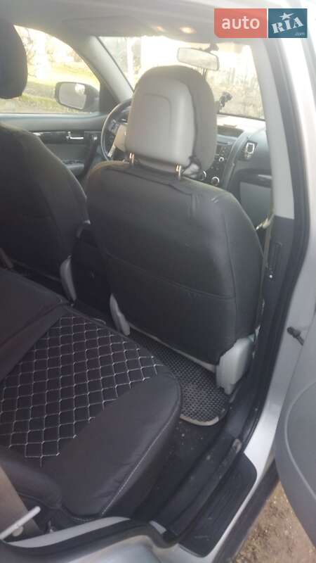 Внедорожник / Кроссовер Kia Sorento 2011 в Кременце