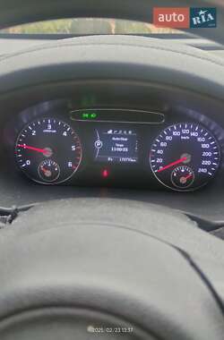 Внедорожник / Кроссовер Kia Sorento 2016 в 