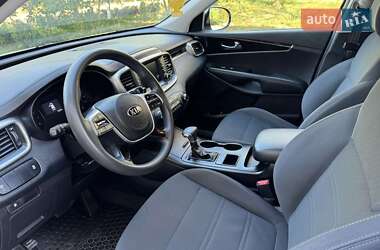 Позашляховик / Кросовер Kia Sorento 2020 в 