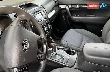 Внедорожник / Кроссовер Kia Sorento 2011 в 