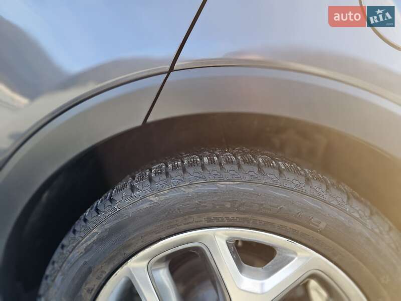 Внедорожник / Кроссовер Kia Sorento 2015 в Тернополе