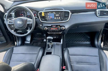 Внедорожник / Кроссовер Kia Sorento 2019 в 