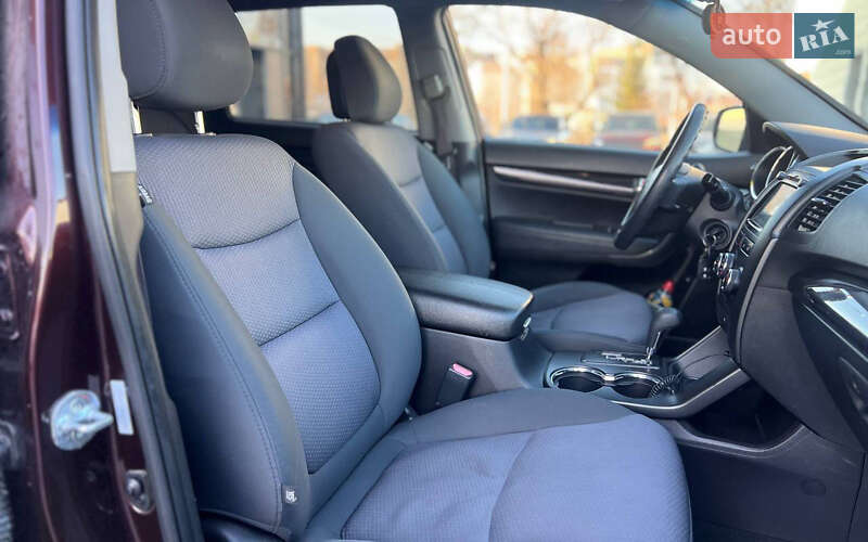 Внедорожник / Кроссовер Kia Sorento 2011 в Ивано-Франковске фото 21 Внедорожник / Кроссовер Kia Sorento 2011 в Ивано-Франковске