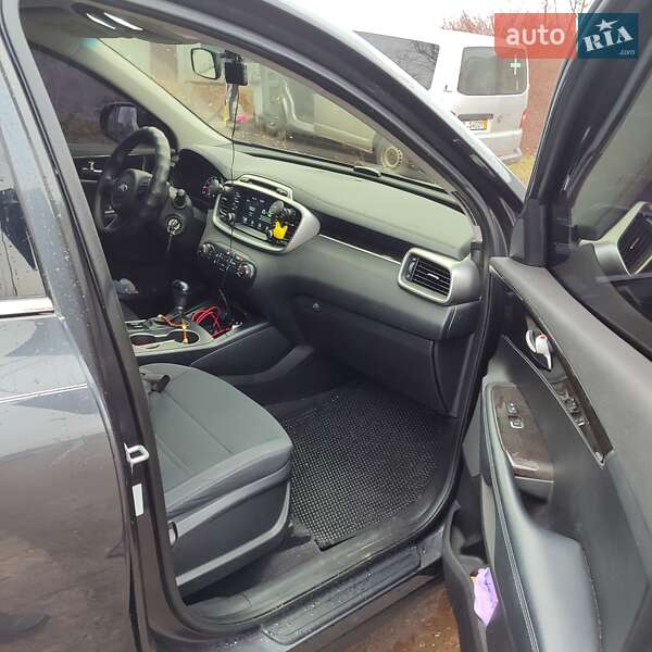 Позашляховик / Кросовер Kia Sorento 2017 в Черкасах