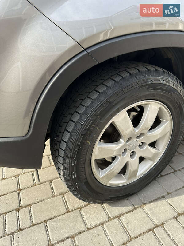 Внедорожник / Кроссовер Kia Sorento 2011 в Хмельницком