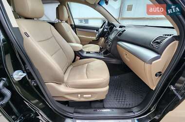 Внедорожник / Кроссовер Kia Sorento 2015 в 