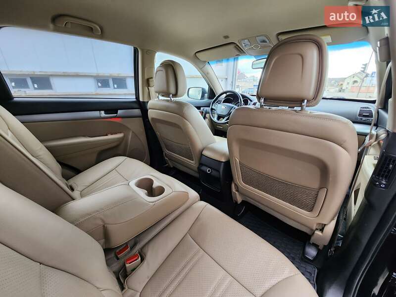 Позашляховик / Кросовер Kia Sorento 2015 в Івано-Франківську
