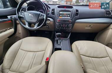Внедорожник / Кроссовер Kia Sorento 2015 в 