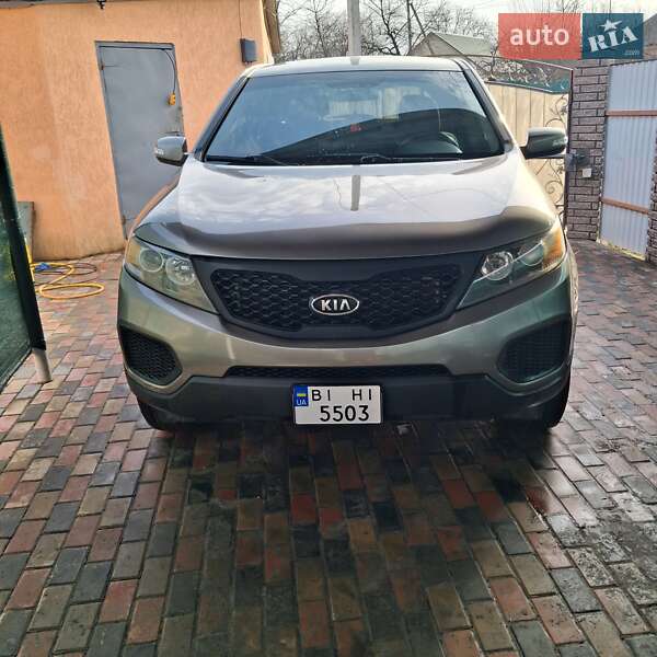 Внедорожник / Кроссовер Kia Sorento 2012 в 
