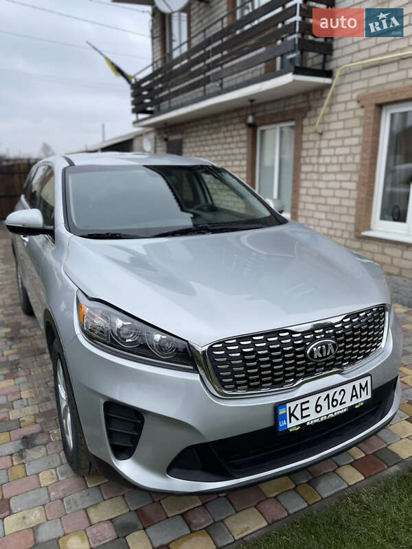 Внедорожник / Кроссовер Kia Sorento 2019 в Павлограде фото 3 Внедорожник / Кроссовер Kia Sorento 2019 в Павлограде