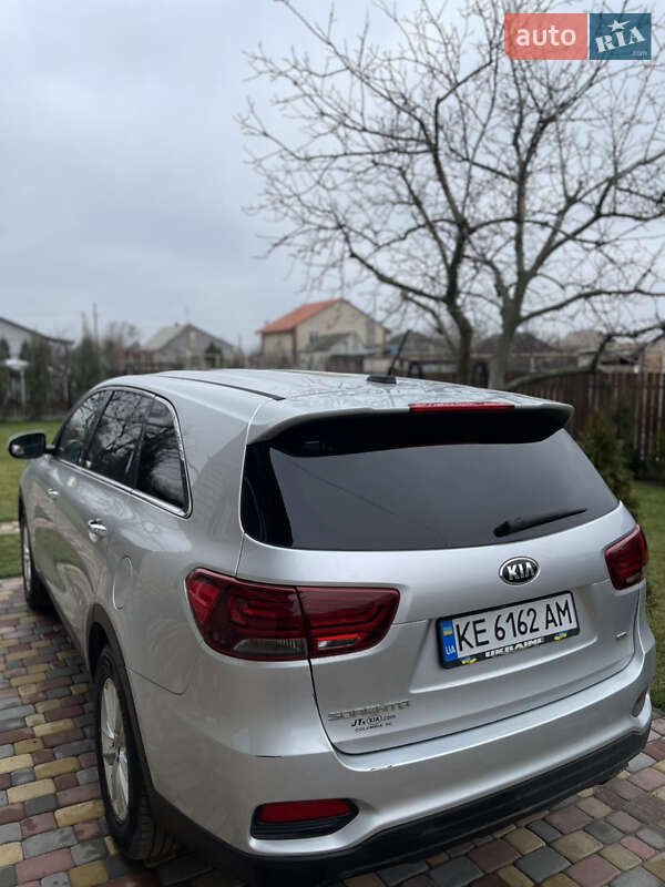 Внедорожник / Кроссовер Kia Sorento 2019 в Павлограде фото 9 Внедорожник / Кроссовер Kia Sorento 2019 в Павлограде